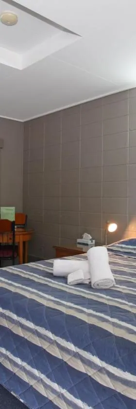 Tandara Hotel Motel，位于Sarina的酒店
