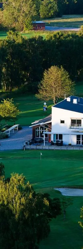 Söderåsens Golf Lodge，位于Risekatslösa的酒店
