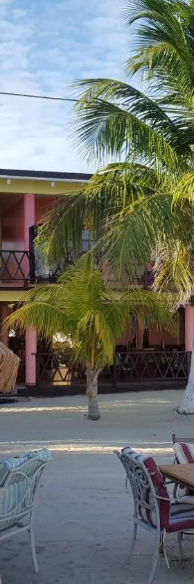 Alan's Paradise Hotel，位于珀拉什奇亚的酒店