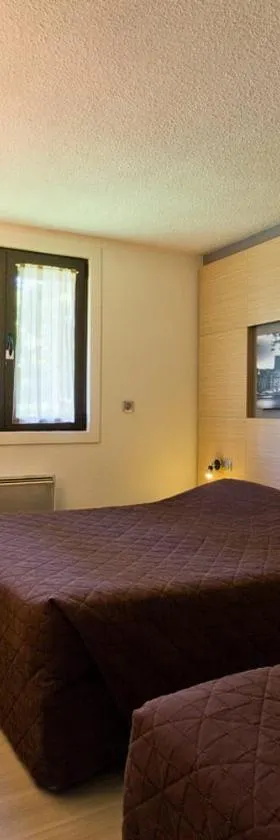 Logis Albhotel Grill，位于阿尔巴的酒店