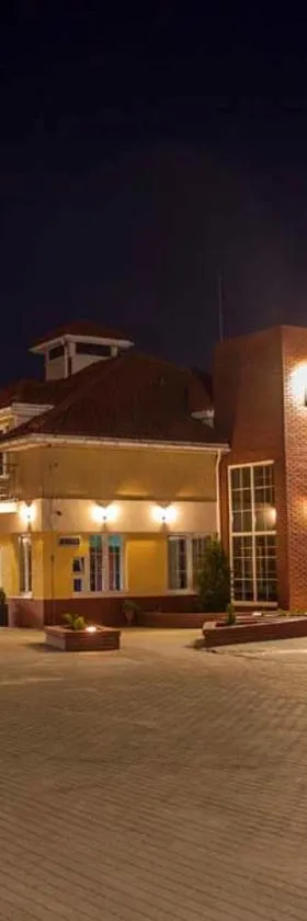Pensjonat i Klub Jeździecki Michelin，位于弗沃茨瓦韦克的酒店