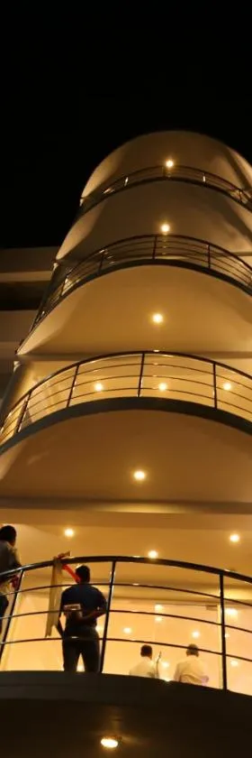 Hotel Oviya，位于Vavuniya的酒店