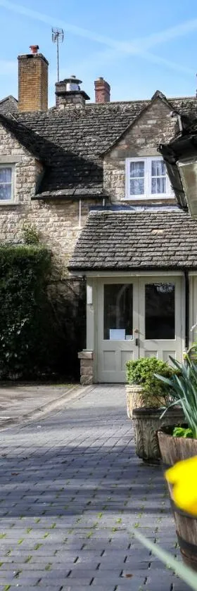 Stratton House Hotel & Spa，位于赛伦塞斯特的酒店