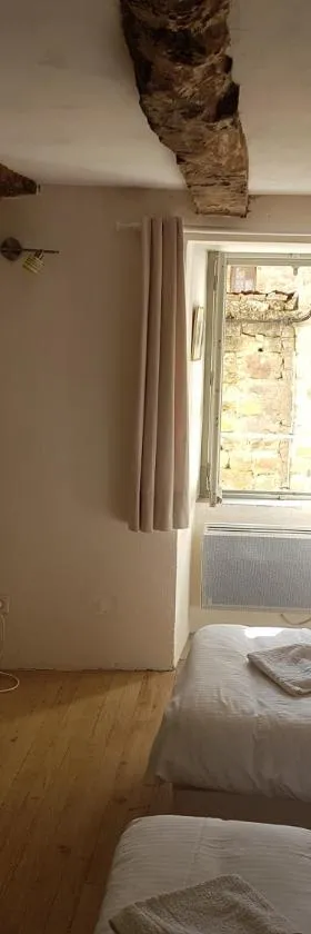 La maison d'Angèle，位于圣莱伊德苏的酒店