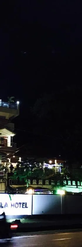 维拉酒店，位于亭可马里的酒店