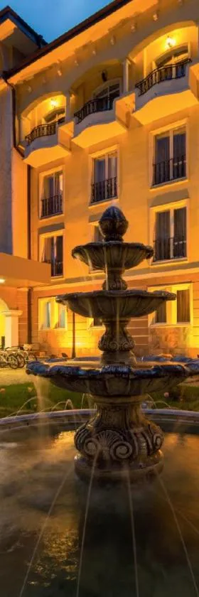 Strimon Garden Medical SPA Hotel，位于丘斯滕迪尔的酒店