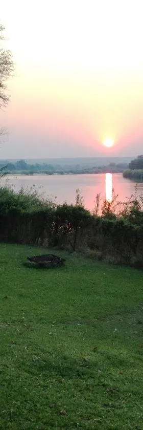 Sundowner Lodge，位于Hwange的酒店