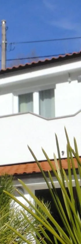 House Riviera，位于莫什尼卡德拉加的酒店