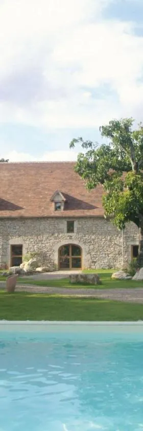 Chambres et Jardin de Pierres，位于Espédaillac的酒店