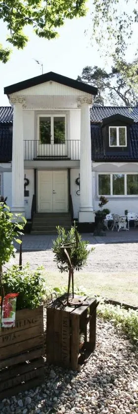 Hällsnäs Hotell & Restaurang，位于莫伦莱克的酒店