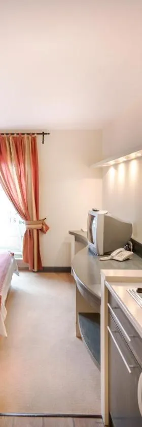 Hotel Kalma, Kalma Villa, Apart Hotel，位于赫维兹的酒店
