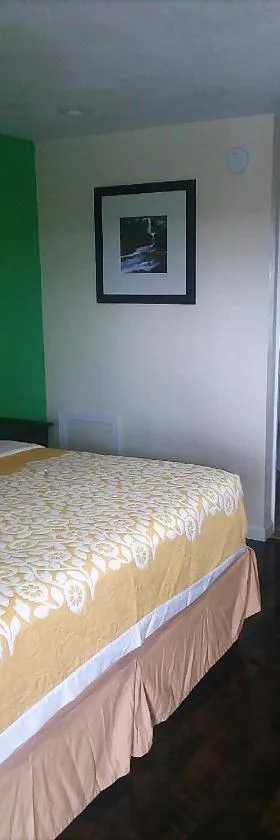 Budget Inn，位于锡代利亚的酒店