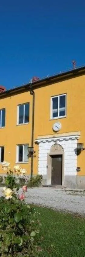 Östra Flygeln Bunge Vandrarhem，位于福勒松德的酒店