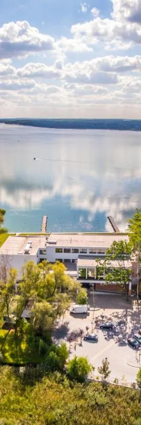 Navigator Hotel i Konferencje，位于兹邦申的酒店