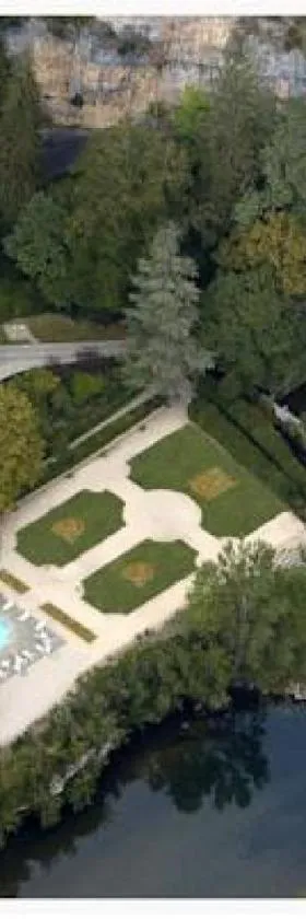 Château De La Caze Piscine & Spa - Ste Enimie，位于圣埃尼米耶的酒店