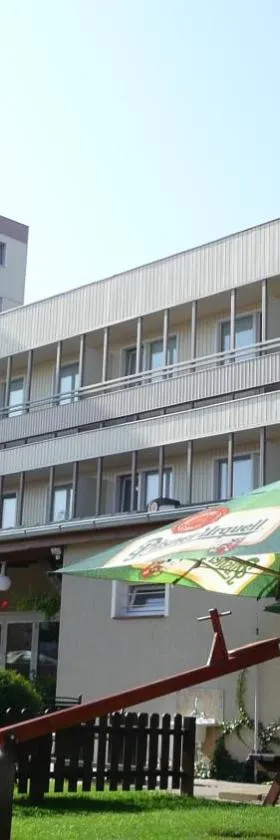 Hotel Sport，位于什捷季的酒店