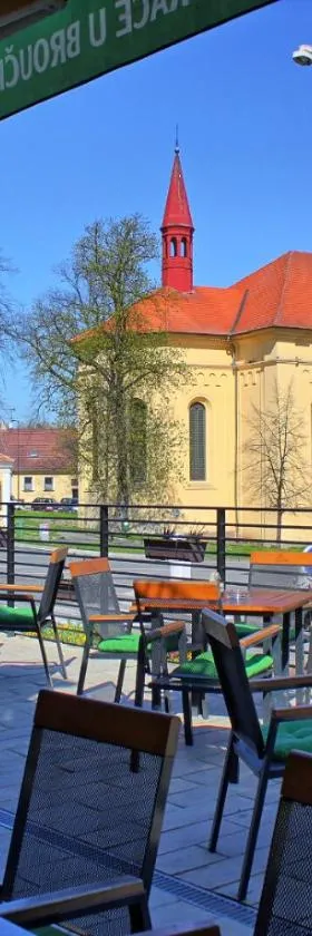 Penzion U Broucka，位于Milevsko的酒店