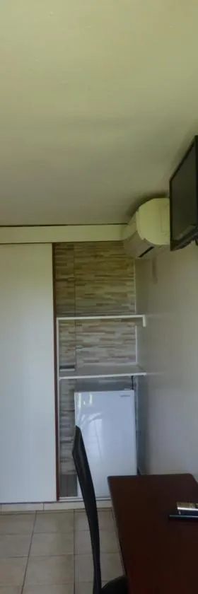 Airport hotel，位于Ducos的酒店