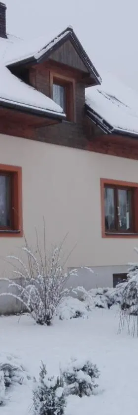 Agroturystyka Pod Bocianim Gniazdem，位于Morgowniki的酒店