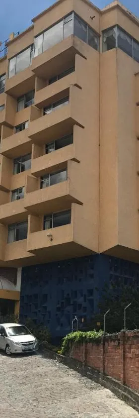 萨沃伊酒店，位于基多的酒店