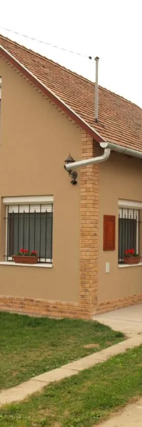 Kevikincses Vendégház，位于Túrkeve的酒店