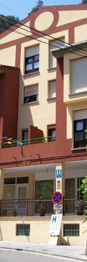 索尔德拉布兰卡酒店，位于库迪列罗的酒店