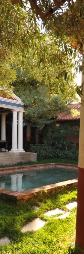 Termas Aqua Libera，位于Aljucén的酒店