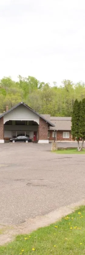 AmeriVu Inn & Suites - St Croix Falls，位于Saint Croix Falls的酒店