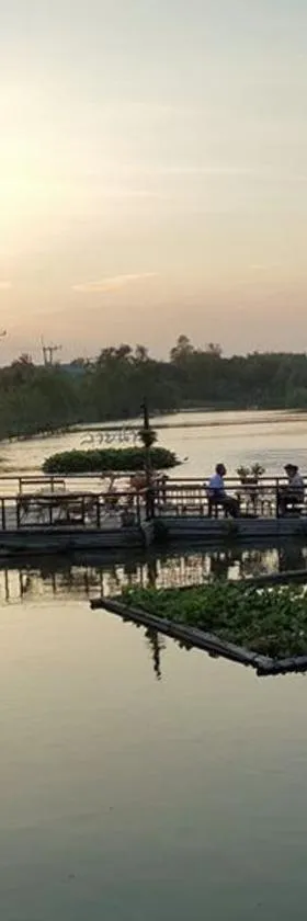 乡村湖景酒店，位于素攀武里的酒店