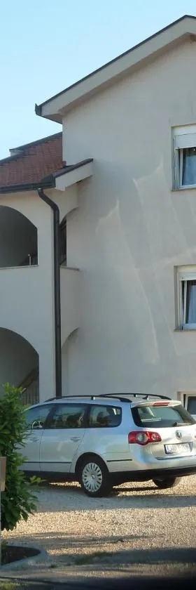 Apartment Ivan-Experience 3 Bedrooms，位于柳布什基的酒店