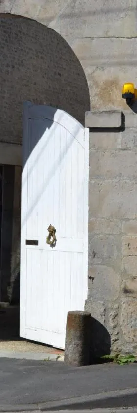 La Maison Des Buis，位于法莱斯的酒店