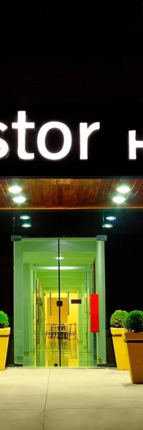 阿斯多尔酒店，位于巴乌鲁的酒店