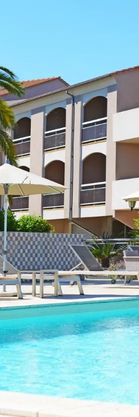 Hotel Poretta，位于卢恰纳的酒店