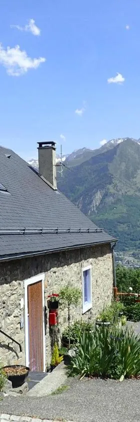 Gîte Soum de l'Ase，位于Grust的酒店