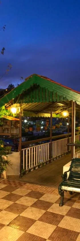 Pine Borough Inn，位于科代卡纳尔的酒店
