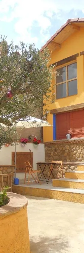 Casa Isabel，位于Olvés的酒店