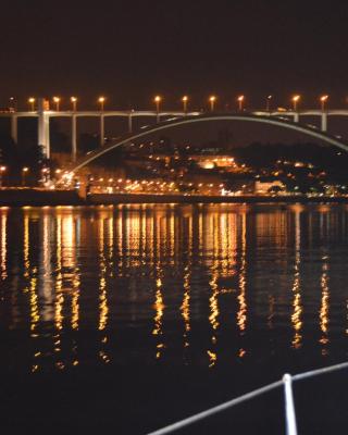 Noite a bordo c/PA em veleiro -rio Douro