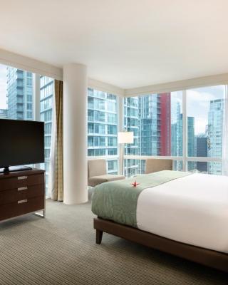 Coast Coal Harbour Vancouver Hotel by APA