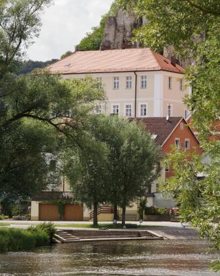 Schloss Raitenbuch