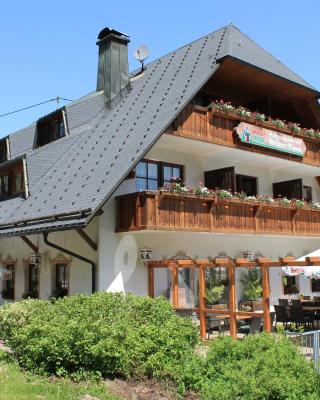 Hotel & Restaurant Grüner Baum - Die Grüne Oase Am Feldberg