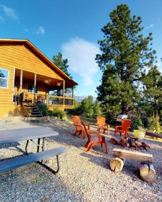 Long View Cabin, Breakfast Deck overlooking the Canyon!