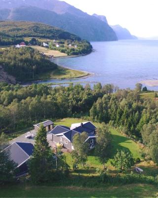 House in the heart of the Lyngen Alps with Best view