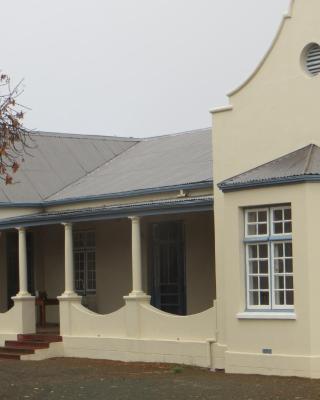 Roode Bloem Farm House