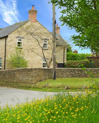 Brook Farm Cottage