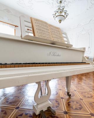 The Grand Piano Villa