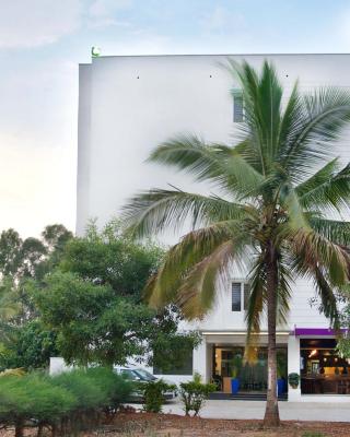 Purple Cloud Hotel
