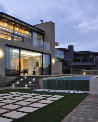 Luxe Life House
