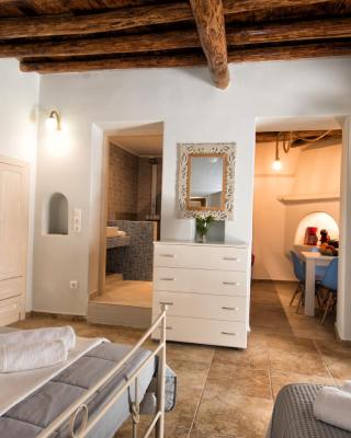 Gavrion's Nest - Premium Cycladic Studio