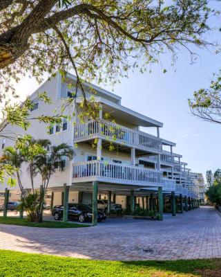 Intercoastal Beach Suite