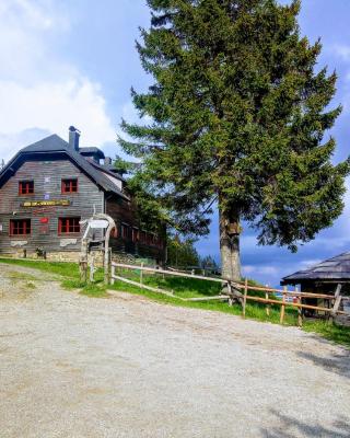 Mountain Lodge Smrekovc